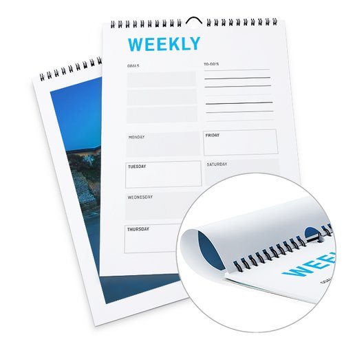 Wochenkalender mit Spiralbindung.